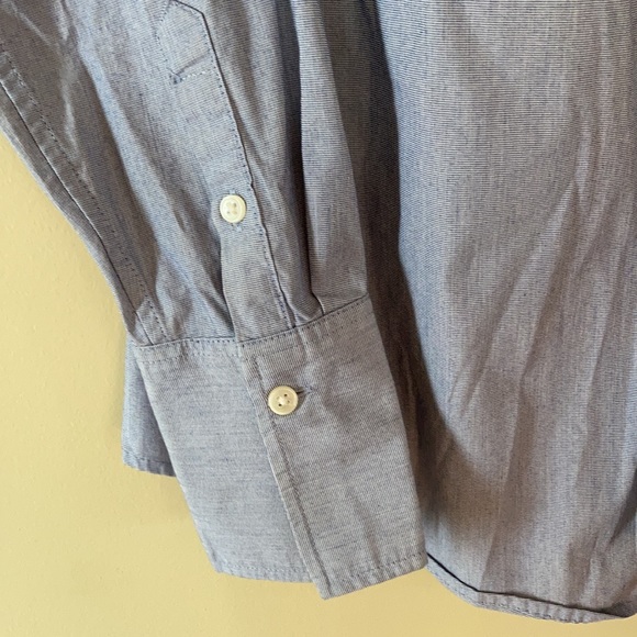 Banana Republic button up - Picture 4 of 6